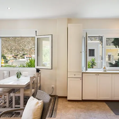 Ferienhaus Stunning Views Kantouni *